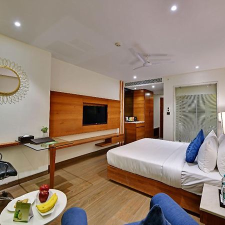 ניו דלהי The Glory Suites Near Igi Airport מראה חיצוני תמונה