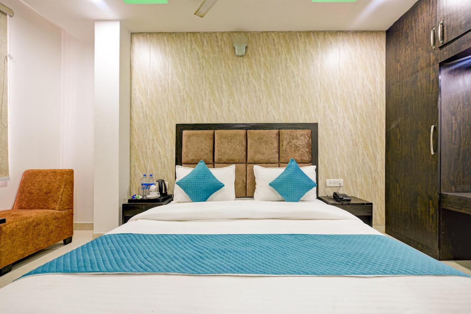 ניו דלהי The Glory Suites Near Igi Airport מראה חיצוני תמונה