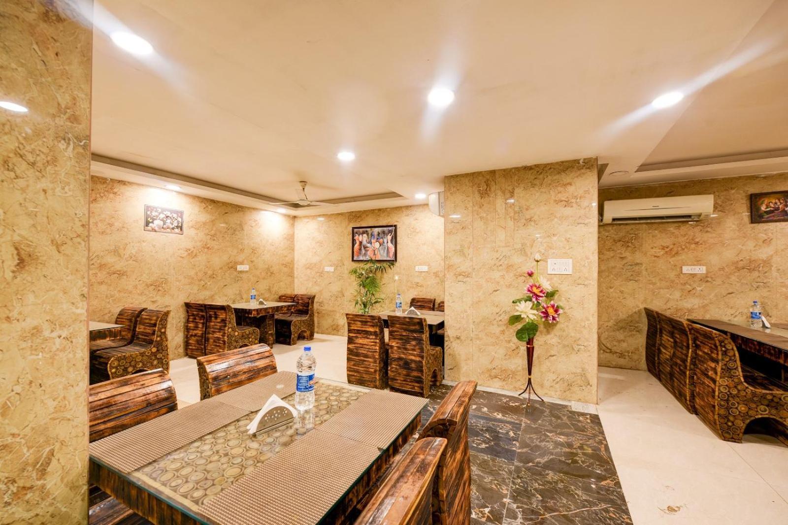 ניו דלהי The Glory Suites Near Igi Airport מראה חיצוני תמונה