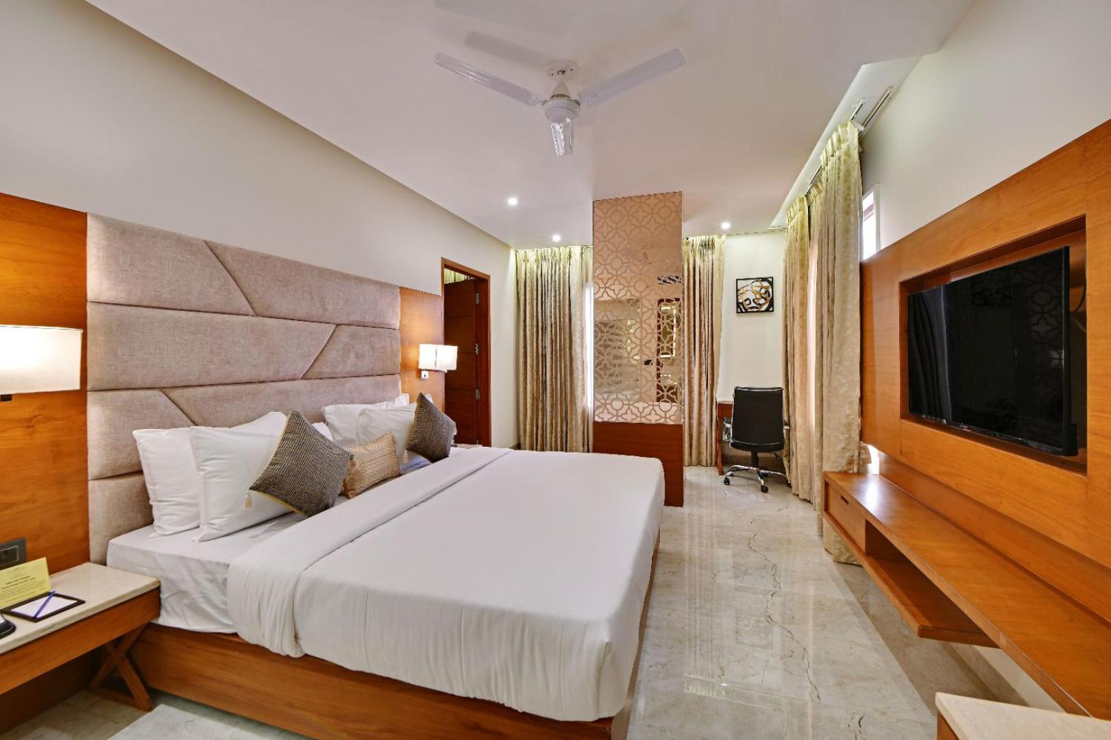 ניו דלהי The Glory Suites Near Igi Airport מראה חיצוני תמונה