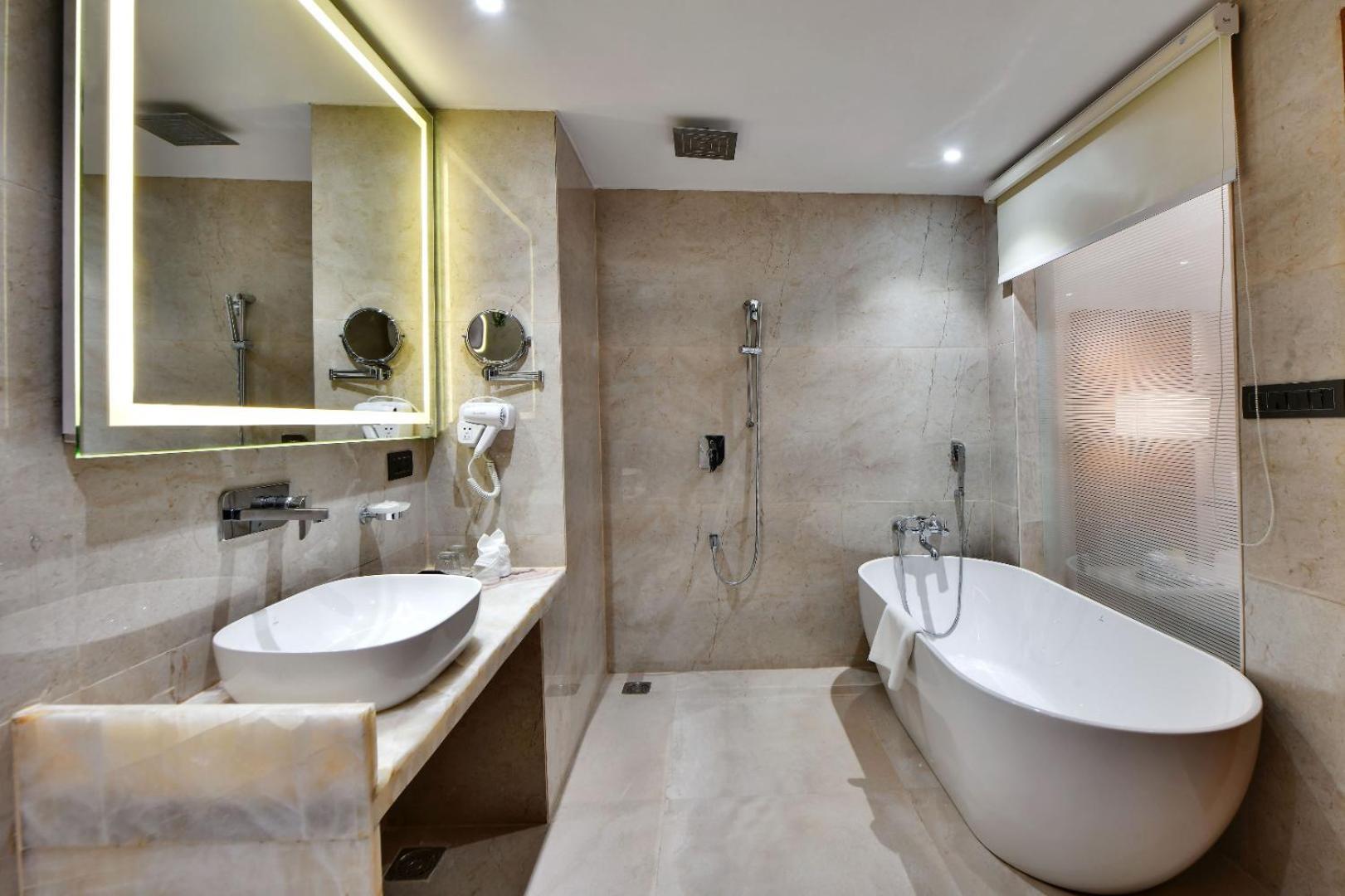 ניו דלהי The Glory Suites Near Igi Airport מראה חיצוני תמונה